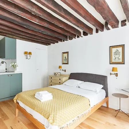 Apartment Near Le Marais 아파트 *